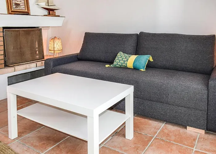 Nice Apartment In Noirmoutier-En-Lile With Wifi